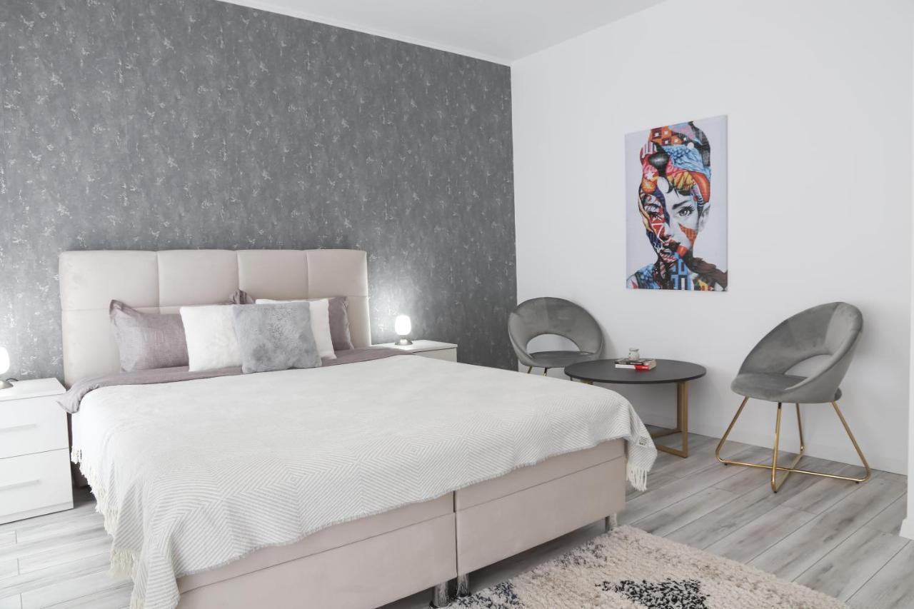 Stars Apartment Μπρασόβ Εξωτερικό φωτογραφία