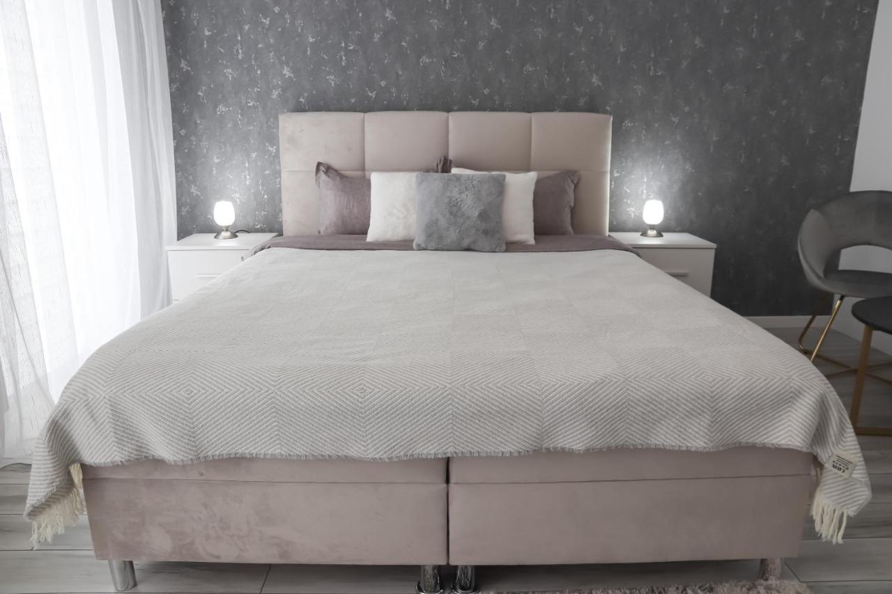Stars Apartment Μπρασόβ Εξωτερικό φωτογραφία