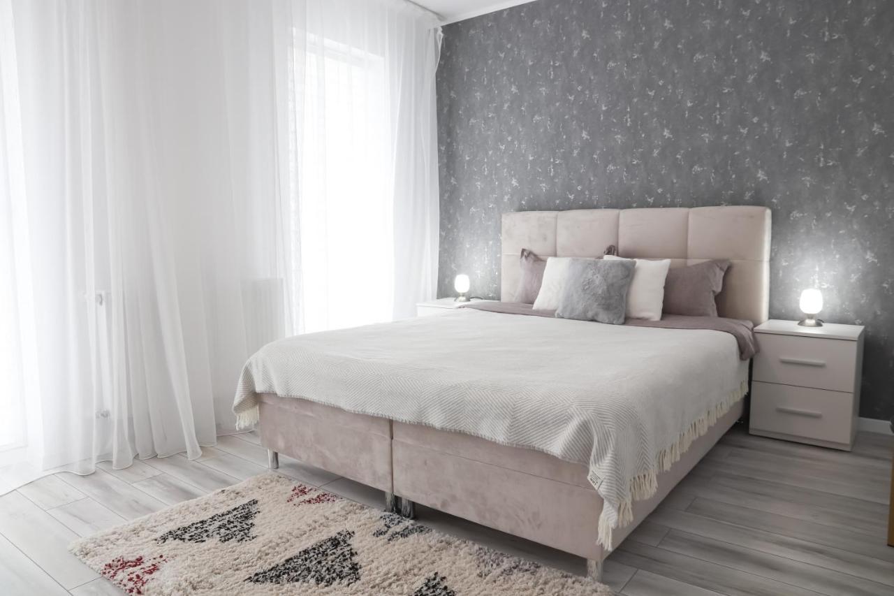 Stars Apartment Μπρασόβ Εξωτερικό φωτογραφία